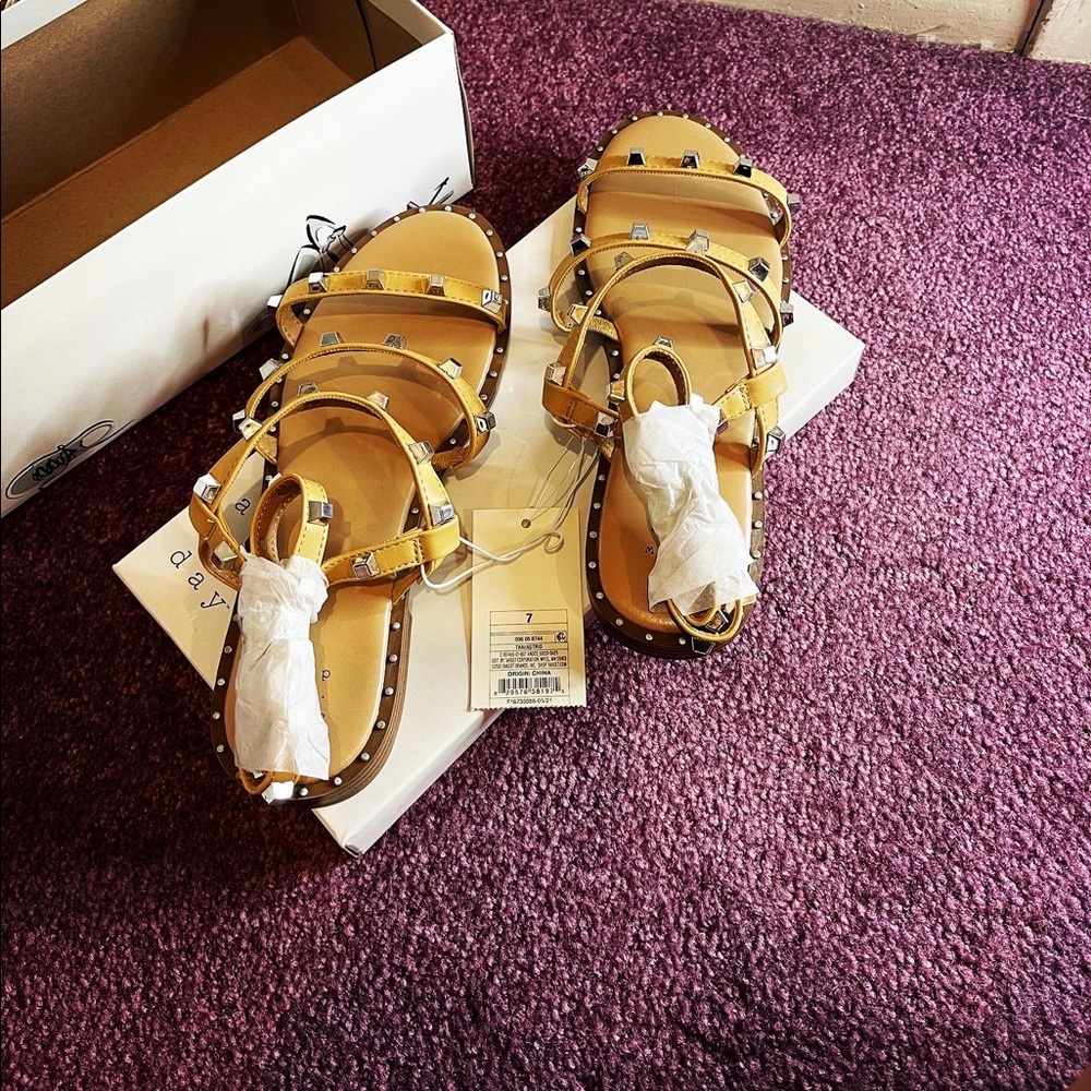 ❌SOLD❌Astrid Brown Sandals